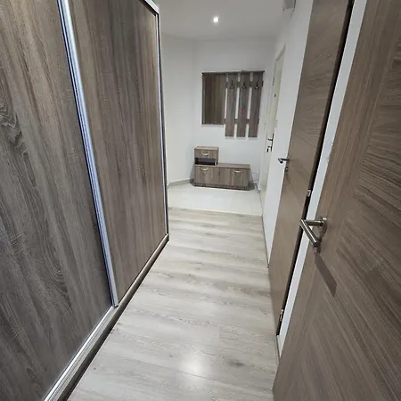 Tobi Apartment